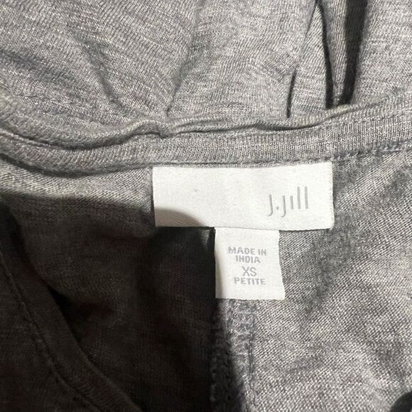 3 for $30! J. Jill grey v neck tunic. Size xsp - Picture 3 of 8